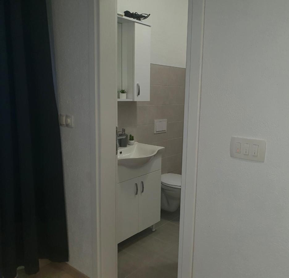 Apartment Rados Dugopolje Extérieur photo