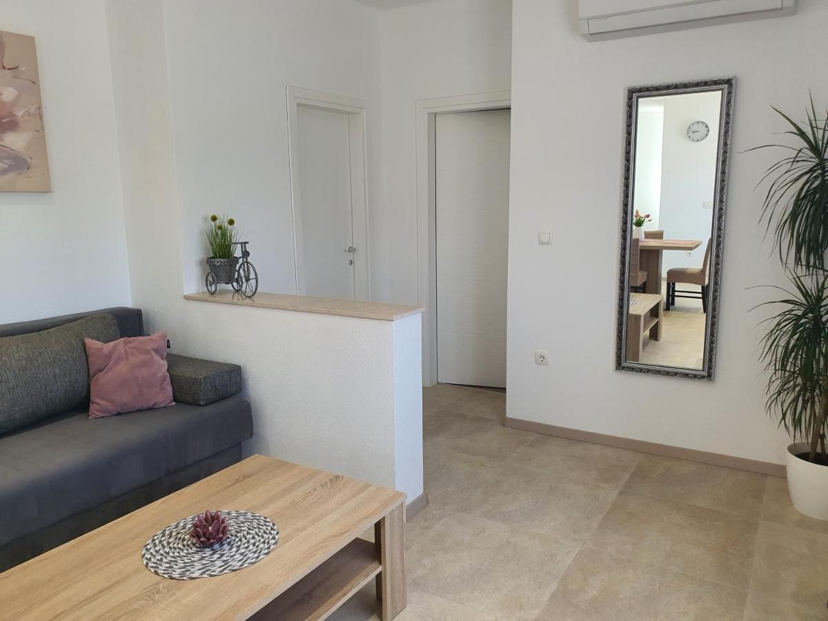 Apartment Rados Dugopolje Extérieur photo