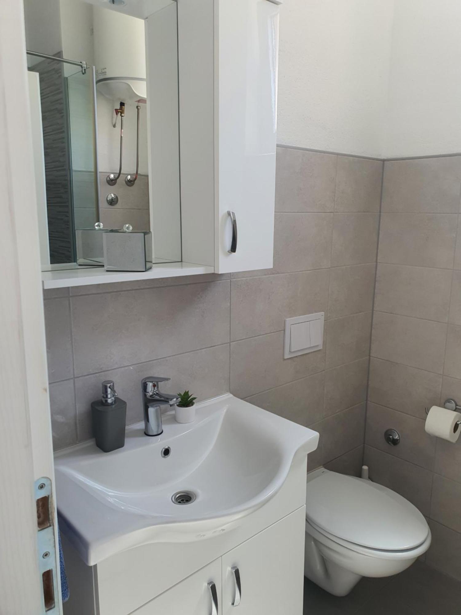 Apartment Rados Dugopolje Extérieur photo